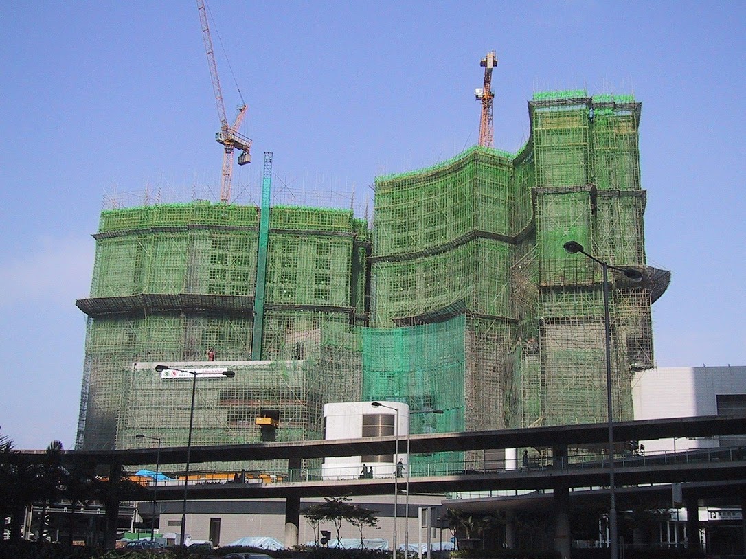 Using Bamboo to Build Hong Kong Skyscrapper